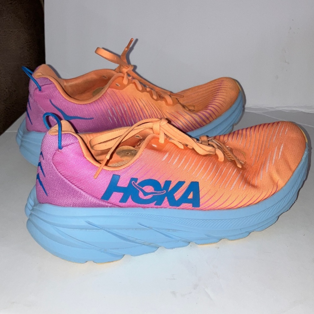 Hoka Vibrant Orange and Purple Sneakers Rincon 3 - Picture 5 of 9